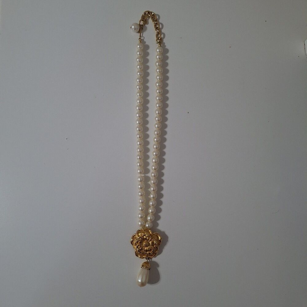 Avon Long Pearl Y Lariat Drop Necklace Gold Tone Rose Flower Floral Tear Drop